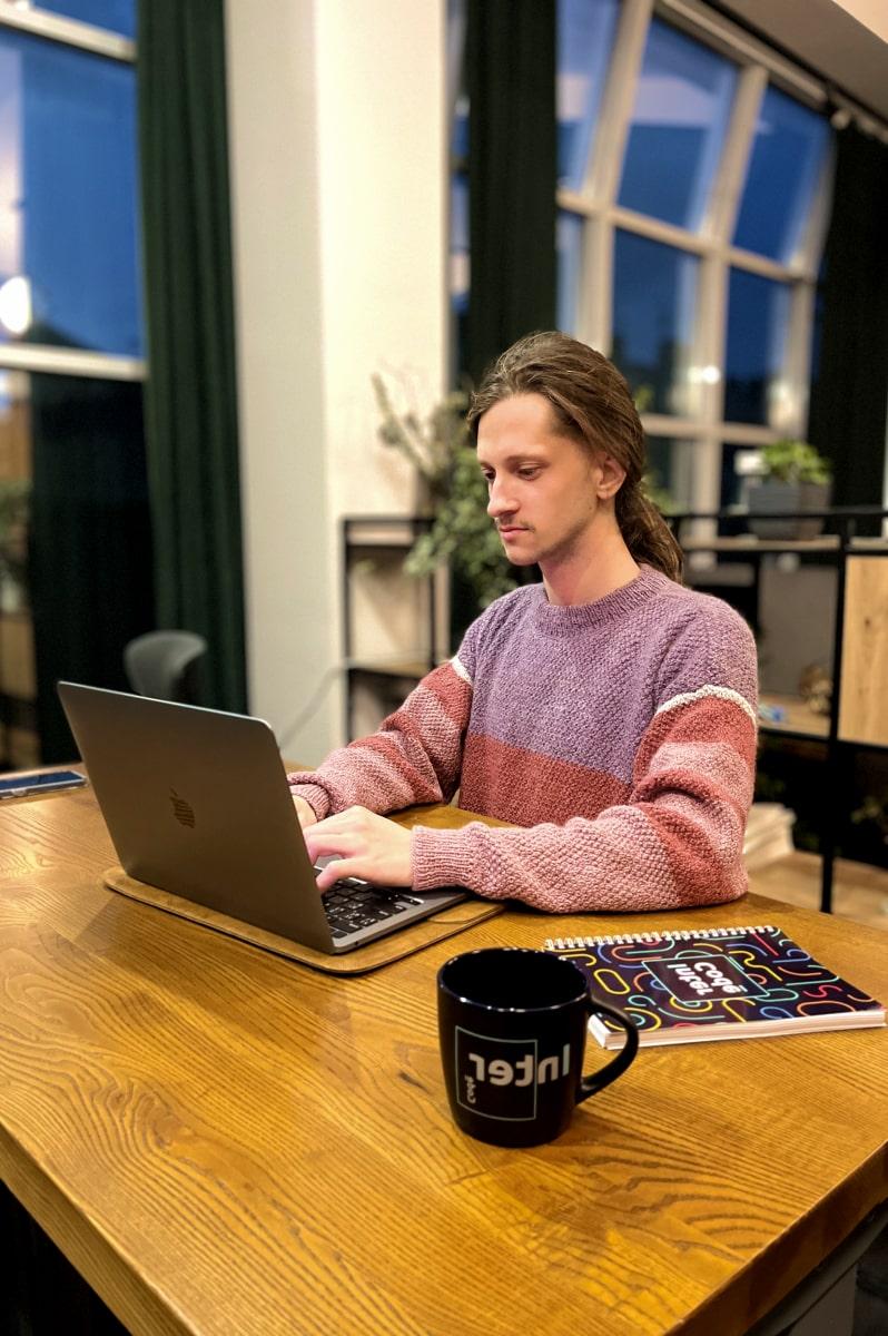 InterCode development team member specializing in modern web technologies